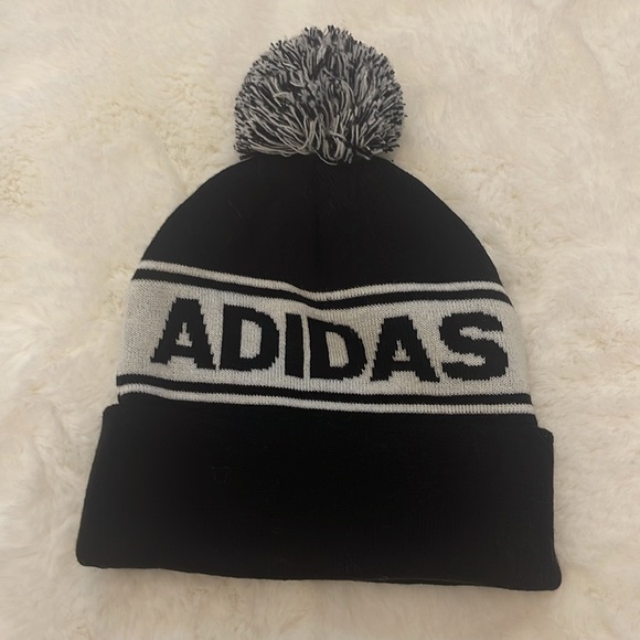 Adidas Hockey Pom Beanie Toque - Picture 2 of 3